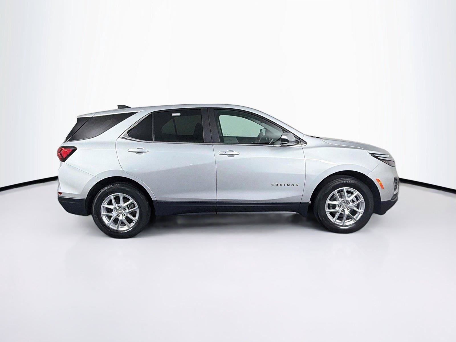 Used 2022 Chevrolet Equinox LT FWD image 12