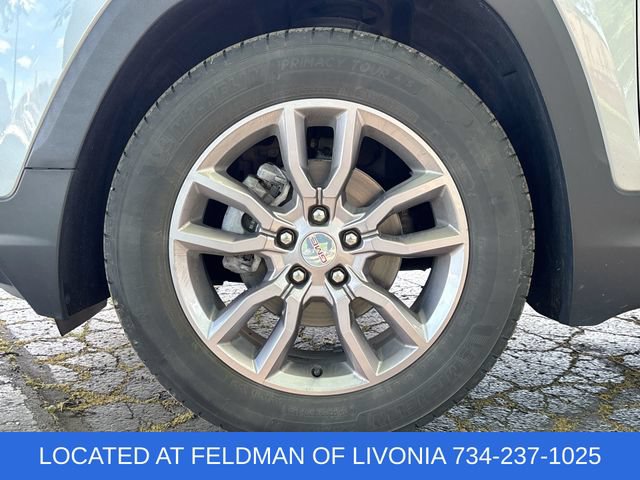 Certified 2023 GMC Terrain SLT FWD image 31