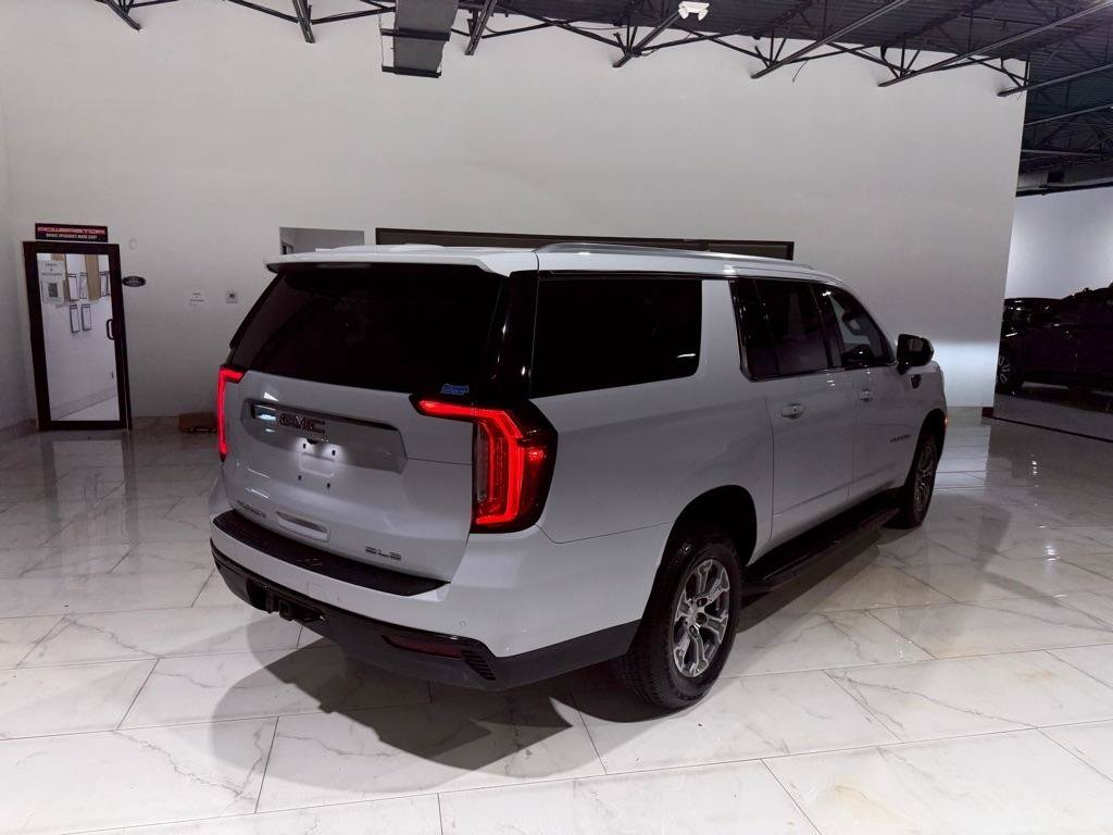 Used 2021 GMC Yukon XL SLE w/ Gmc Pro Safety Plus Package AWD/4WD image 12