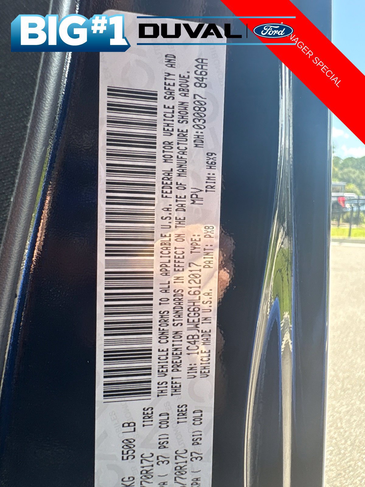 Used 2017 Jeep Wrangler Unlimited Sahara AWD/4WD image 8