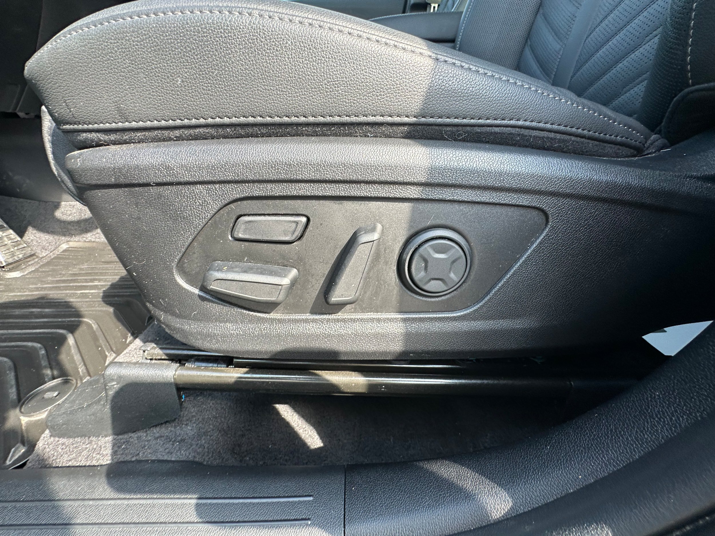 Used 2025 Kia Sorento SX Prestige AWD/4WD image 30