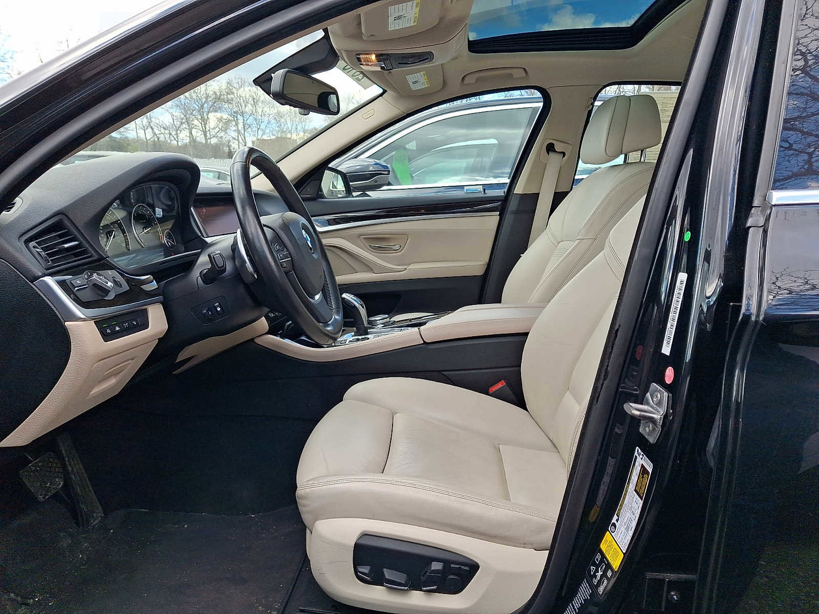 Used 2016 BMW 528i xDrive Sedan image 12