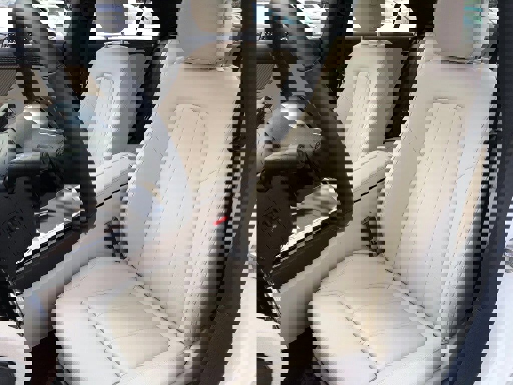 New 2025 Mercedes-Benz CLA 250 4MATIC image 34