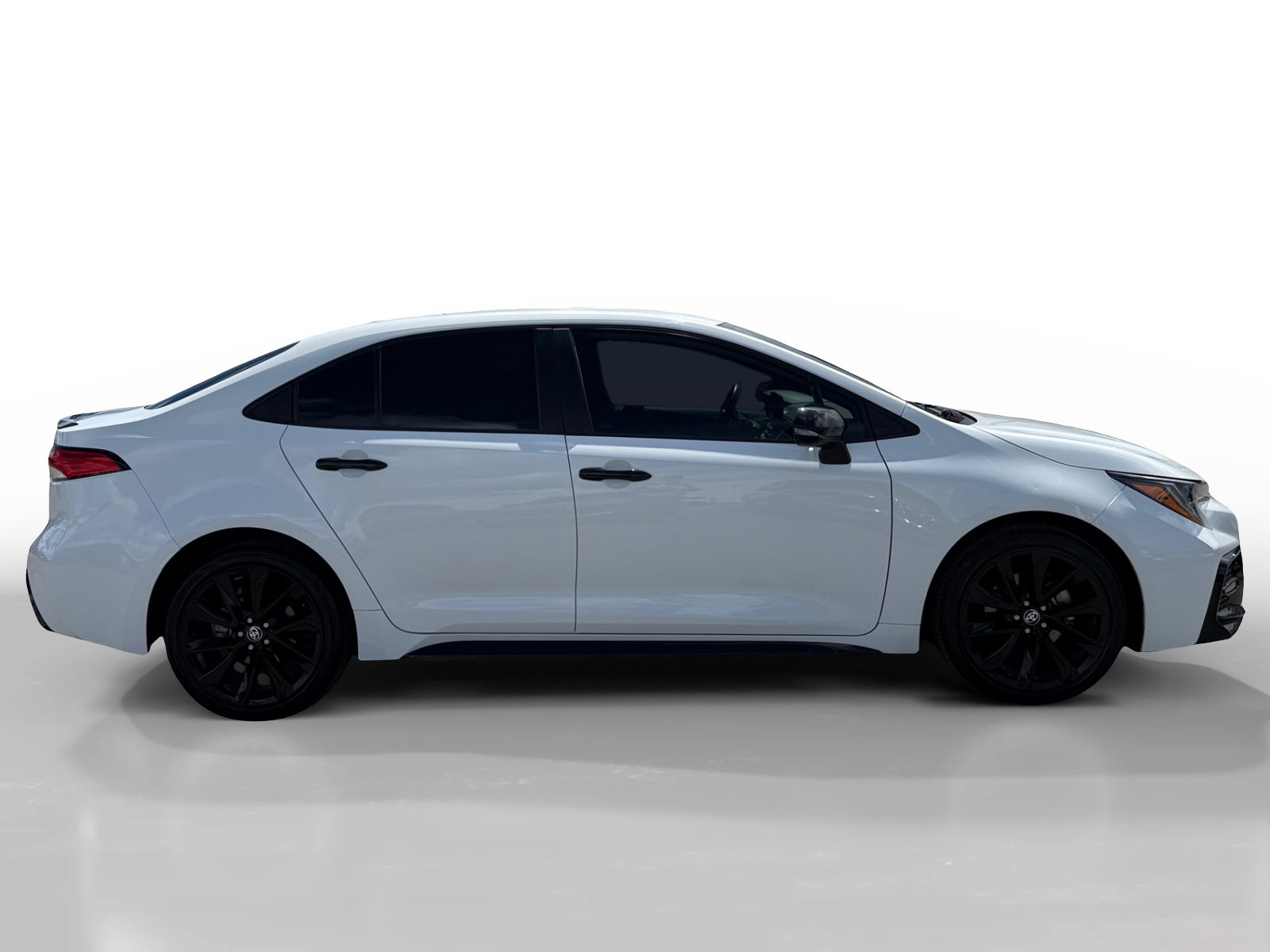 Used 2022 Toyota Corolla SE w/ Carpet Mat Package (TMS) image 6