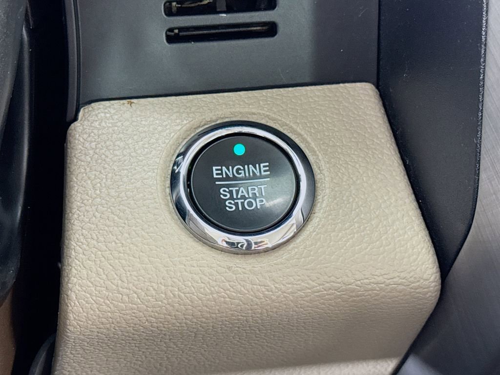 Used 2019 Ford F350 Limited AWD/4WD image 39
