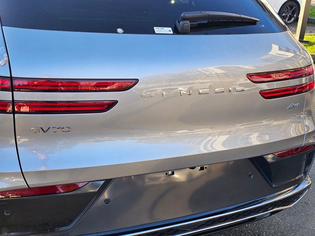 New 2026 Genesis GV70 2.5T Advanced image 25