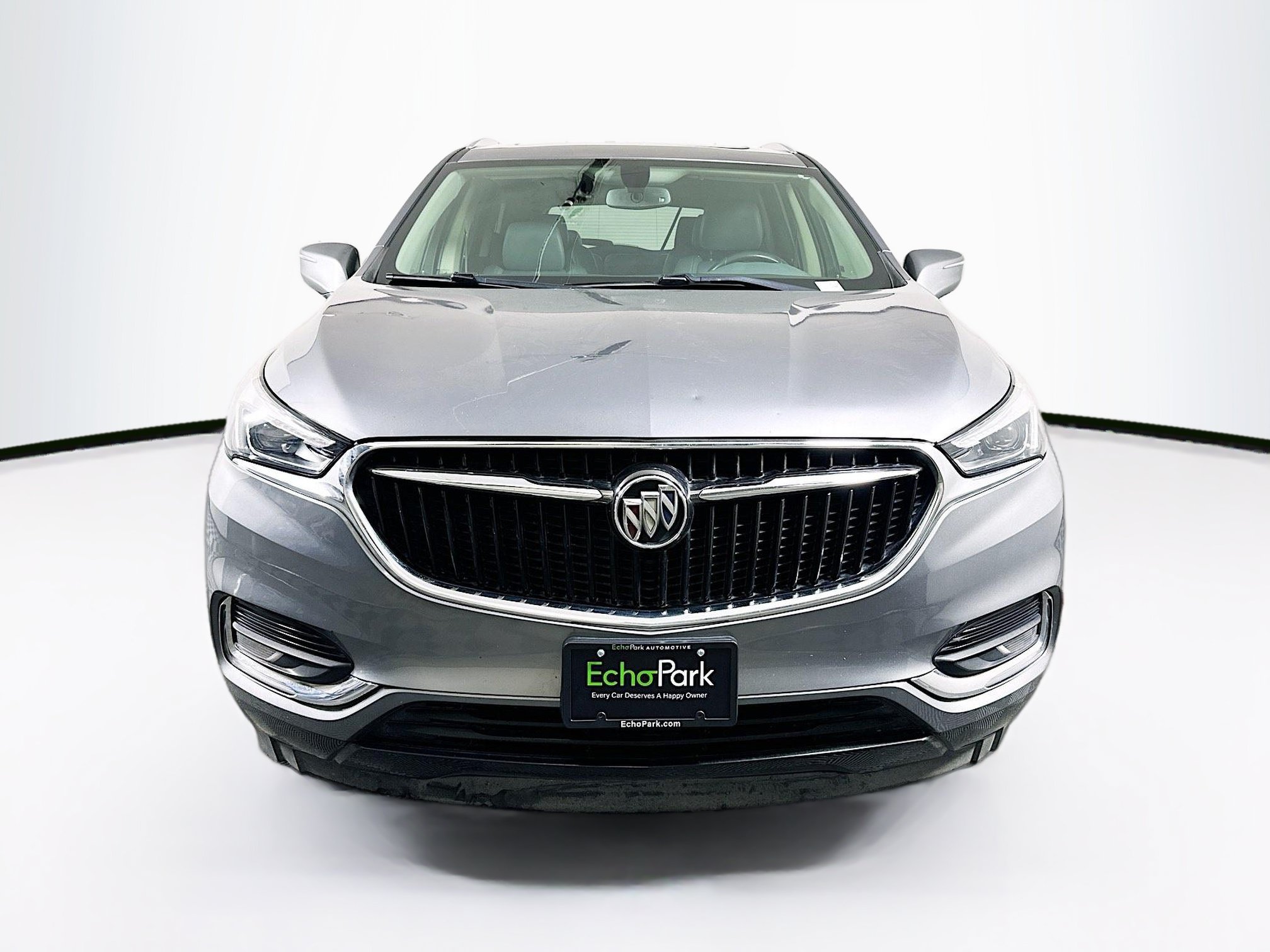 Used 2020 Buick Enclave Essence w/ Sound and Sites Package FWD image 2