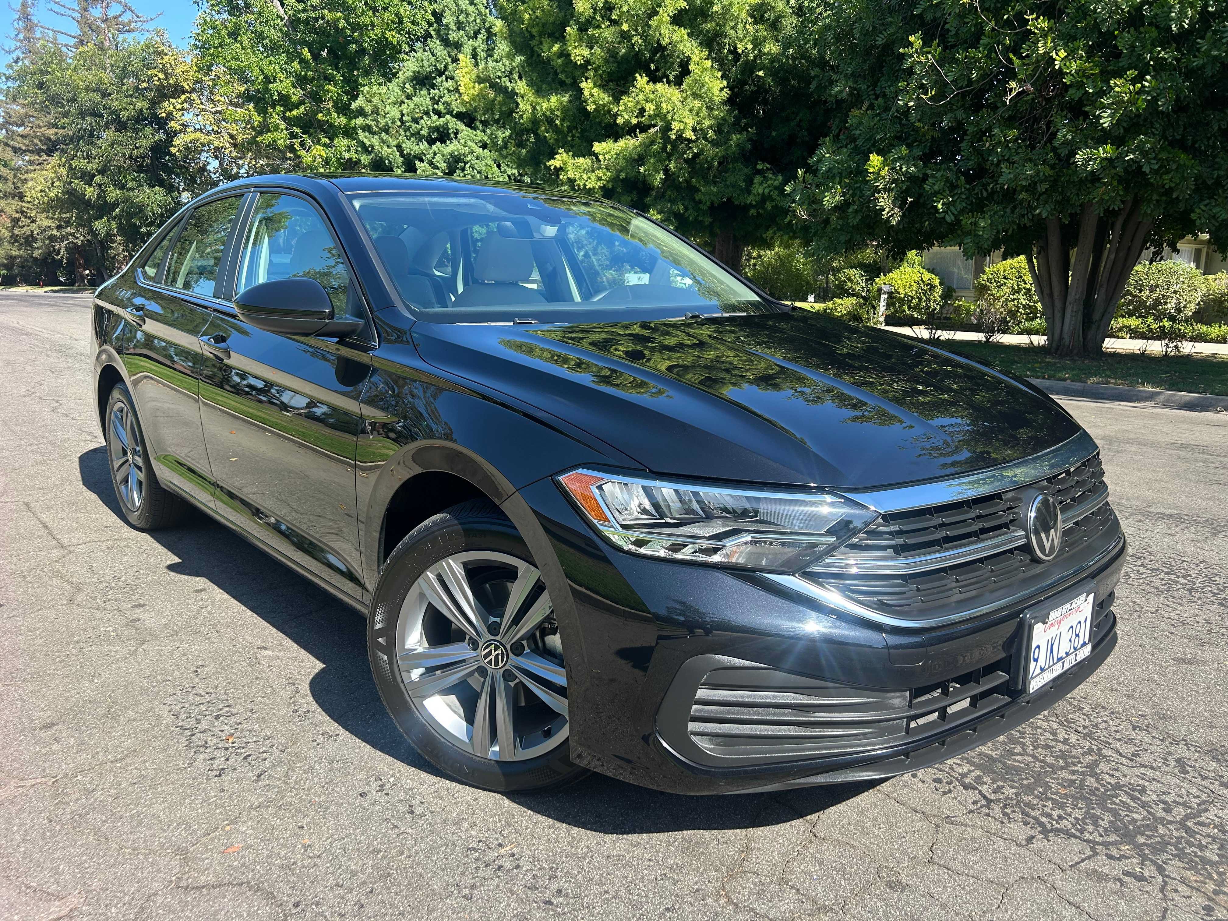 Used 2023 Volkswagen Jetta SE