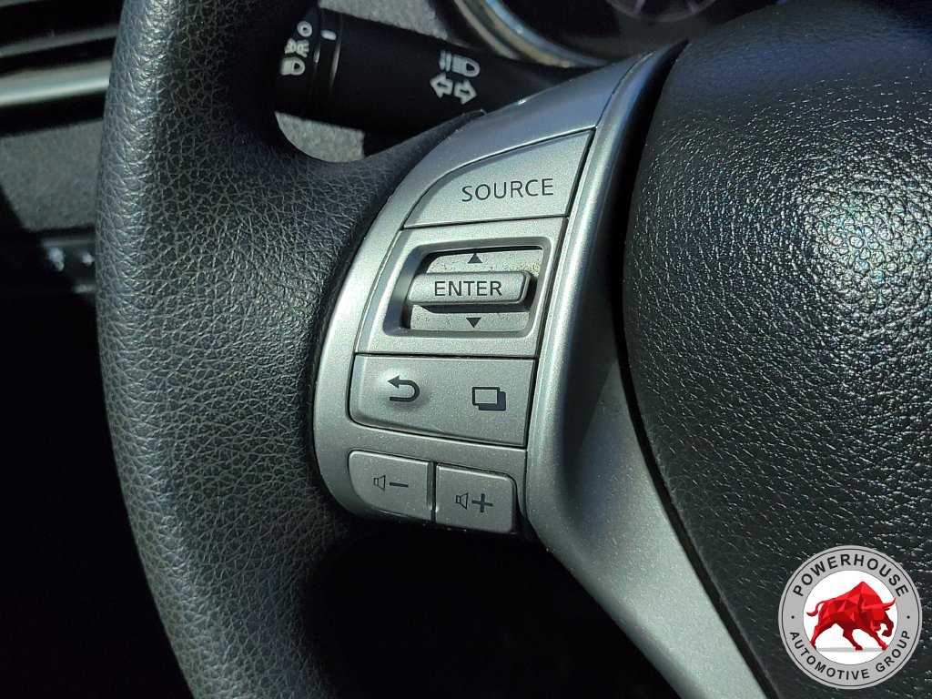 Used 2016 Nissan Rogue S FWD image 27