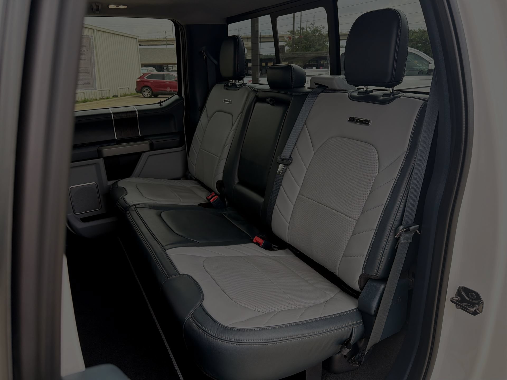 Certified 2022 Ford F250 Limited w/ FX4 Off-Road Package AWD/4WD image 23