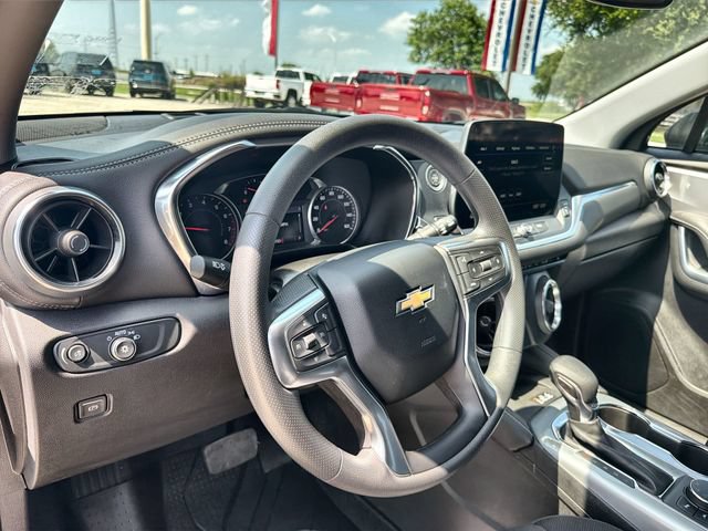 Used 2024 Chevrolet Blazer LT w/ Convenience Package FWD image 10