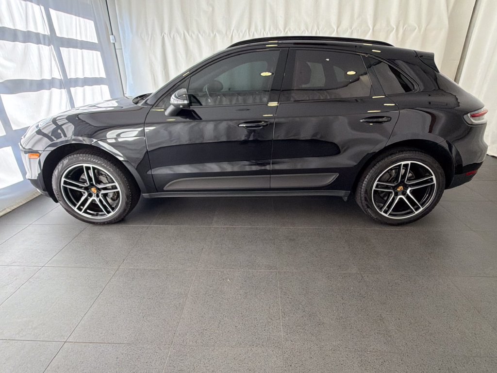 Certified 2021 Porsche Macan S AWD/4WD image 2