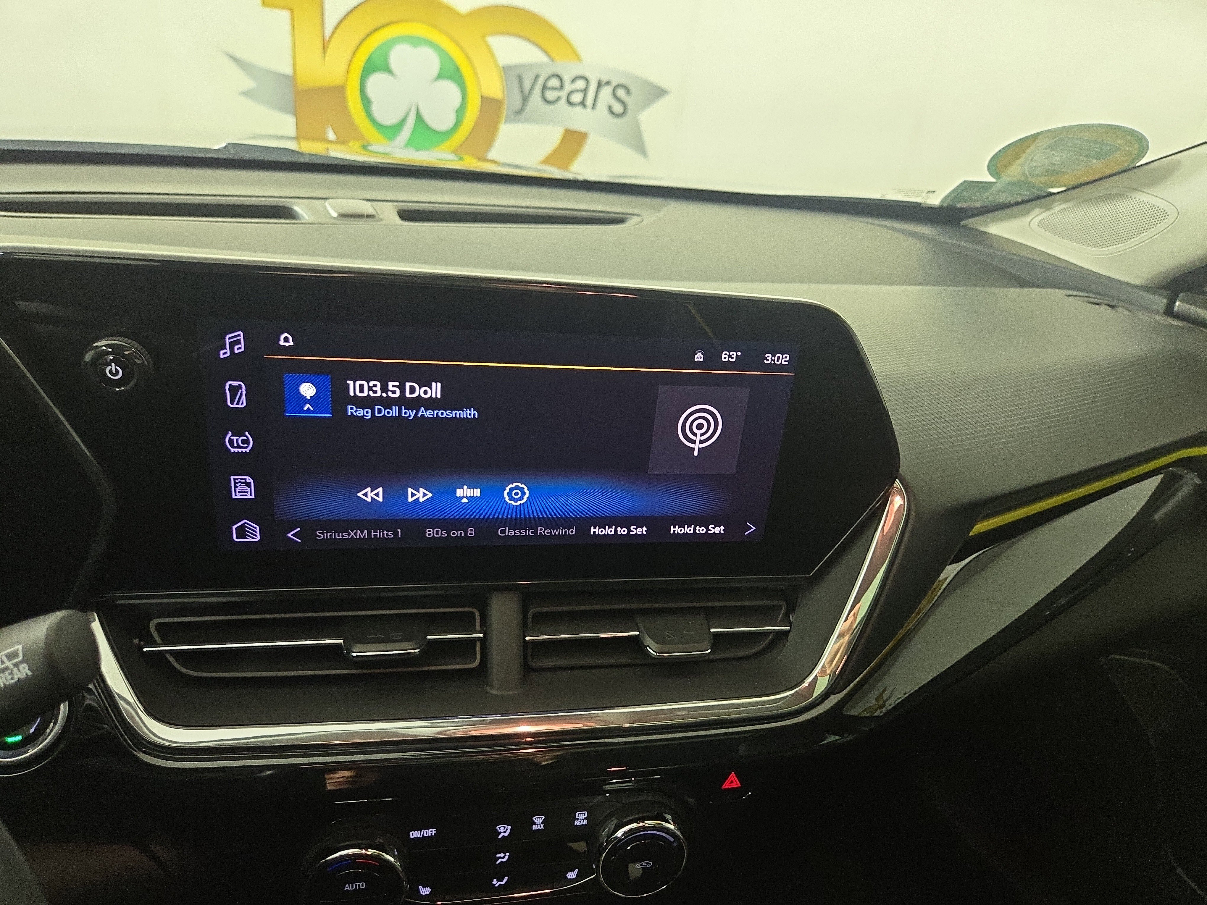 Certified 2024 Chevrolet Trax ACTIV w/ Sunroof Package FWD image 19
