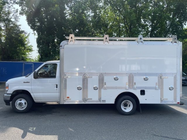 New 2026 Ford E-450 and Econoline 450 Super Duty w/ Power Equipment Group image 2