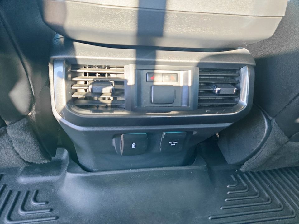 Used 2023 Ford F150 Lariat w/ Equipment Group 502A High image 29