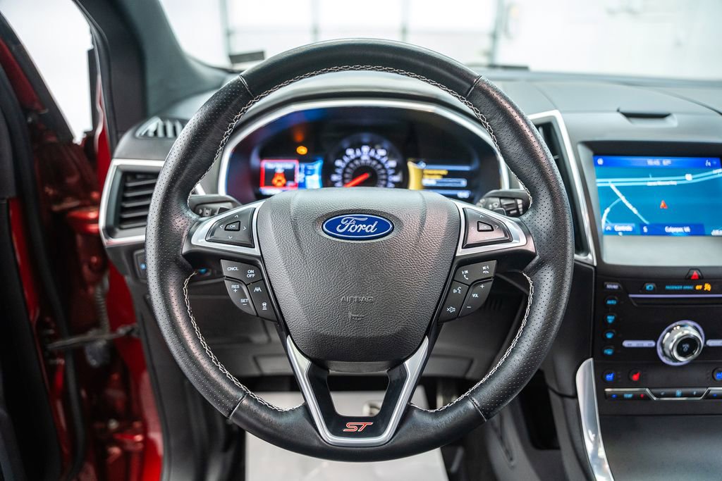 Used 2019 Ford Edge ST w/ Equipment Group 401A AWD/4WD image 30