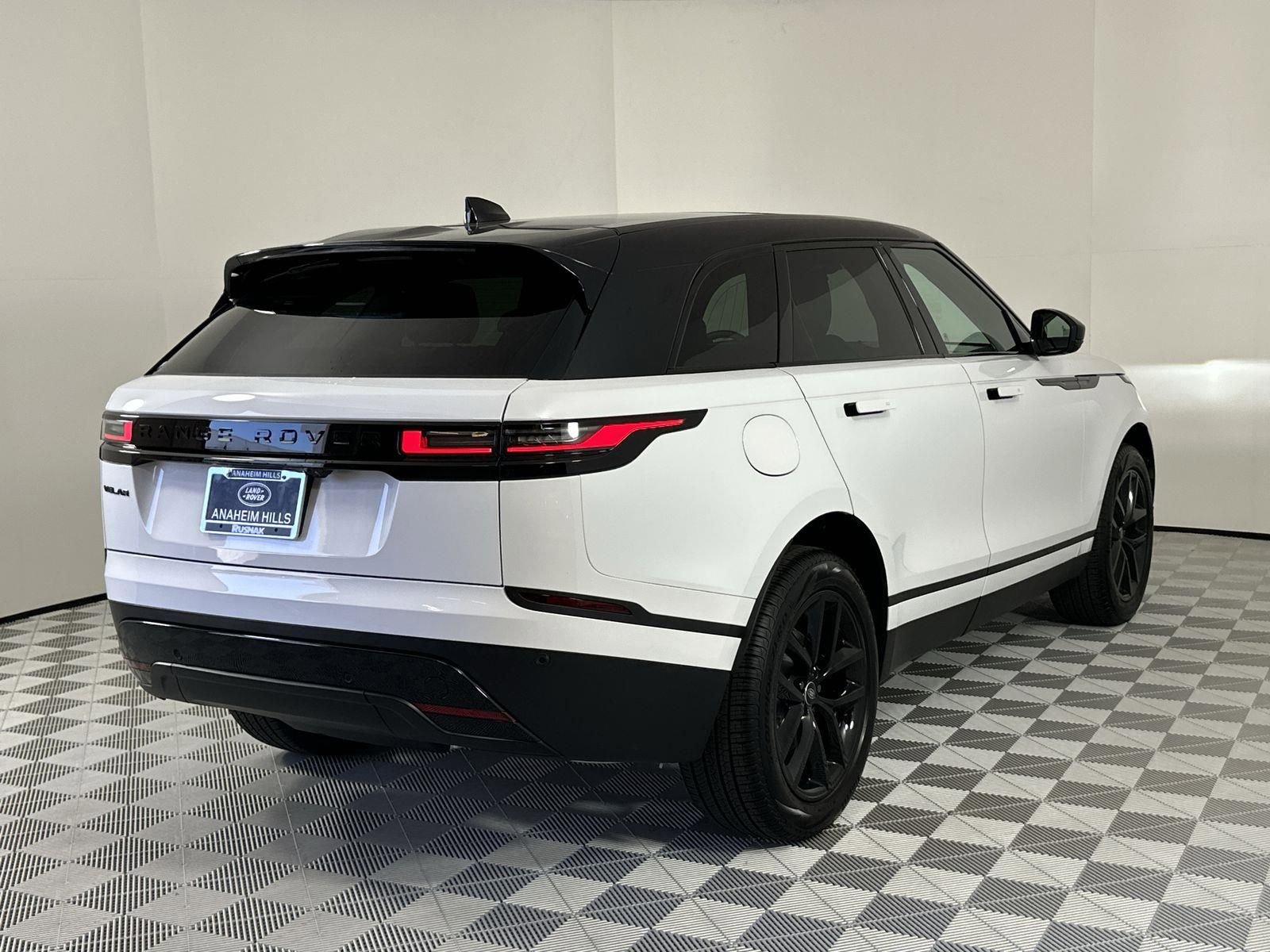 Certified 2024 Land Rover Range Rover Velar S image 5