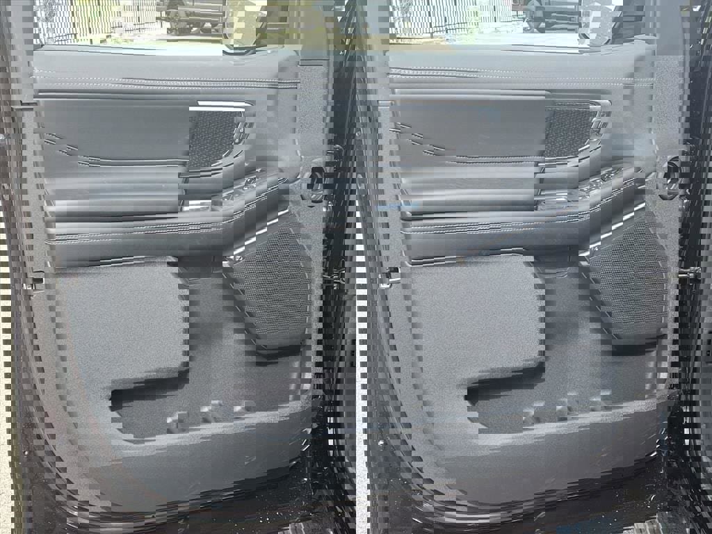 New 2025 Ford Expedition Platinum w/ Stealth Appearance Package image 46