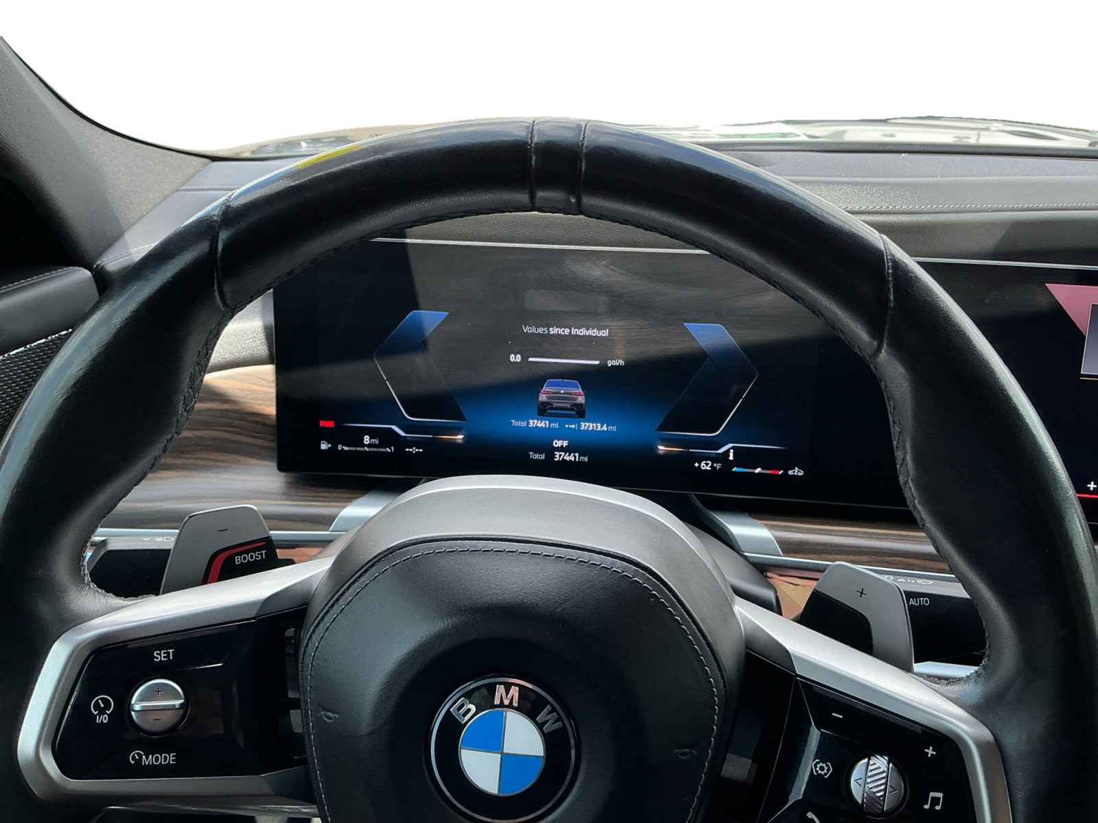 Used 2023 BMW 740i RWD image 12