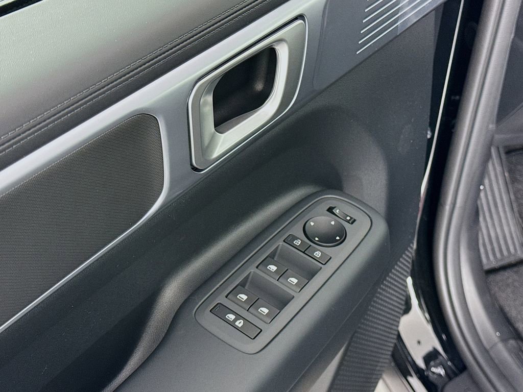 New 2026 Hyundai Santa Fe SE image 18