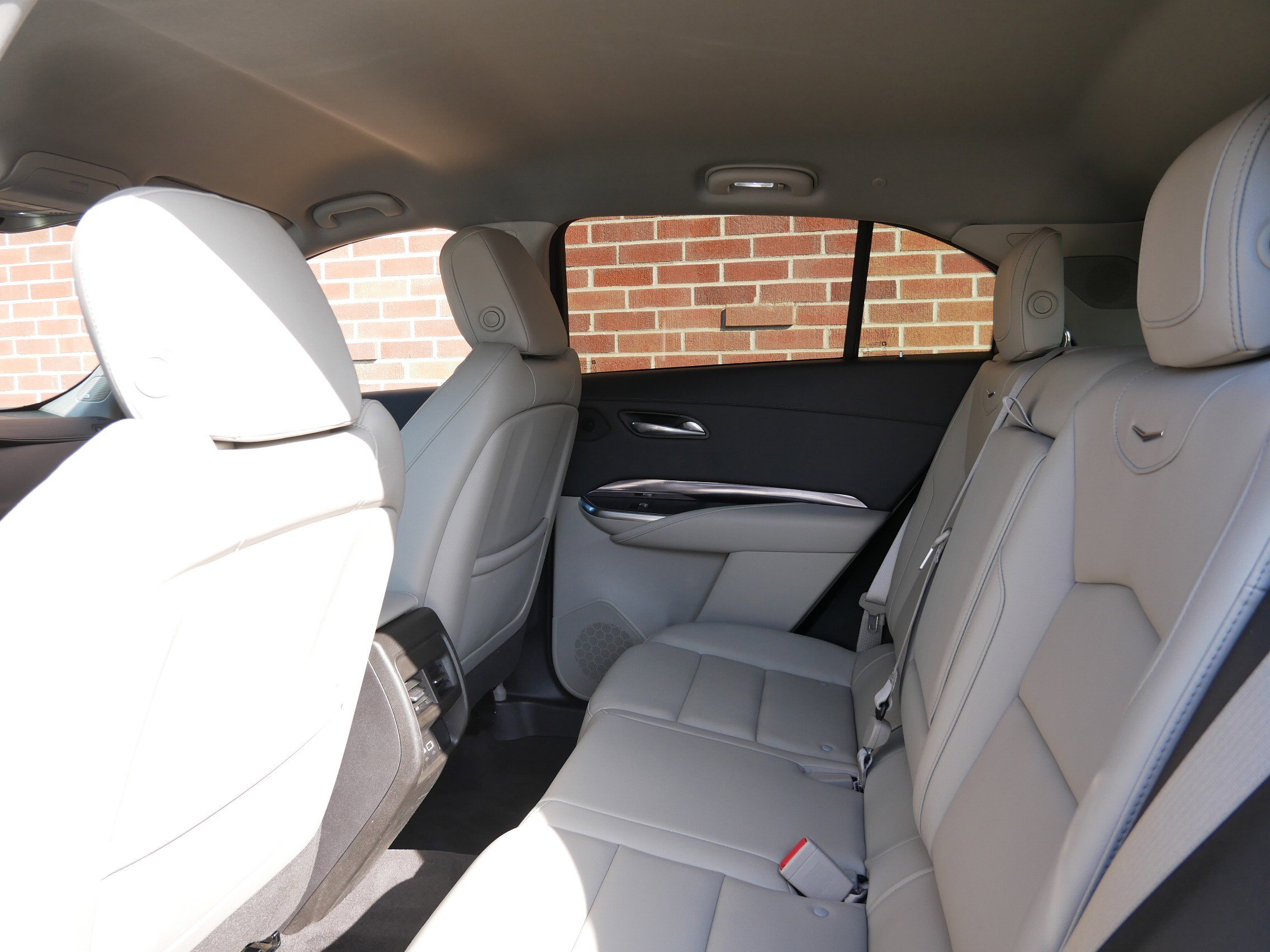 Certified 2022 Cadillac XT4 Luxury image 10