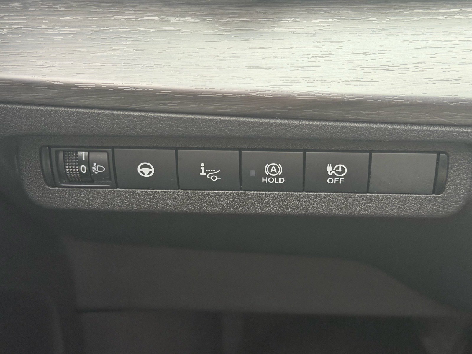 Certified 2025 Nissan Ariya AWD image 31