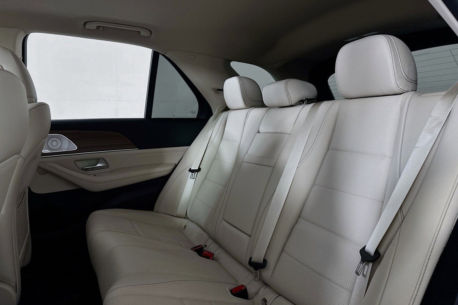 Used 2023 Mercedes-Benz GLE 350 w/ Premium Package image 9