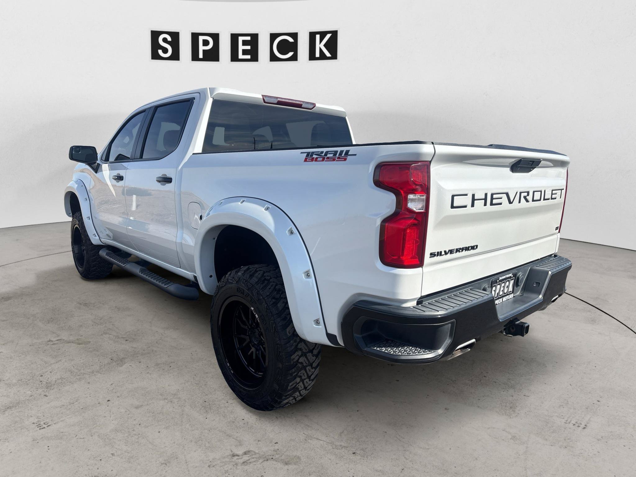 Used 2021 Chevrolet Silverado 1500 LT Trail Boss w/ Bed Protection Package AWD/4WD image 3