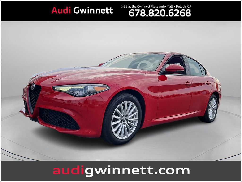 Used 2022 Alfa Romeo Giulia Sprint image 1