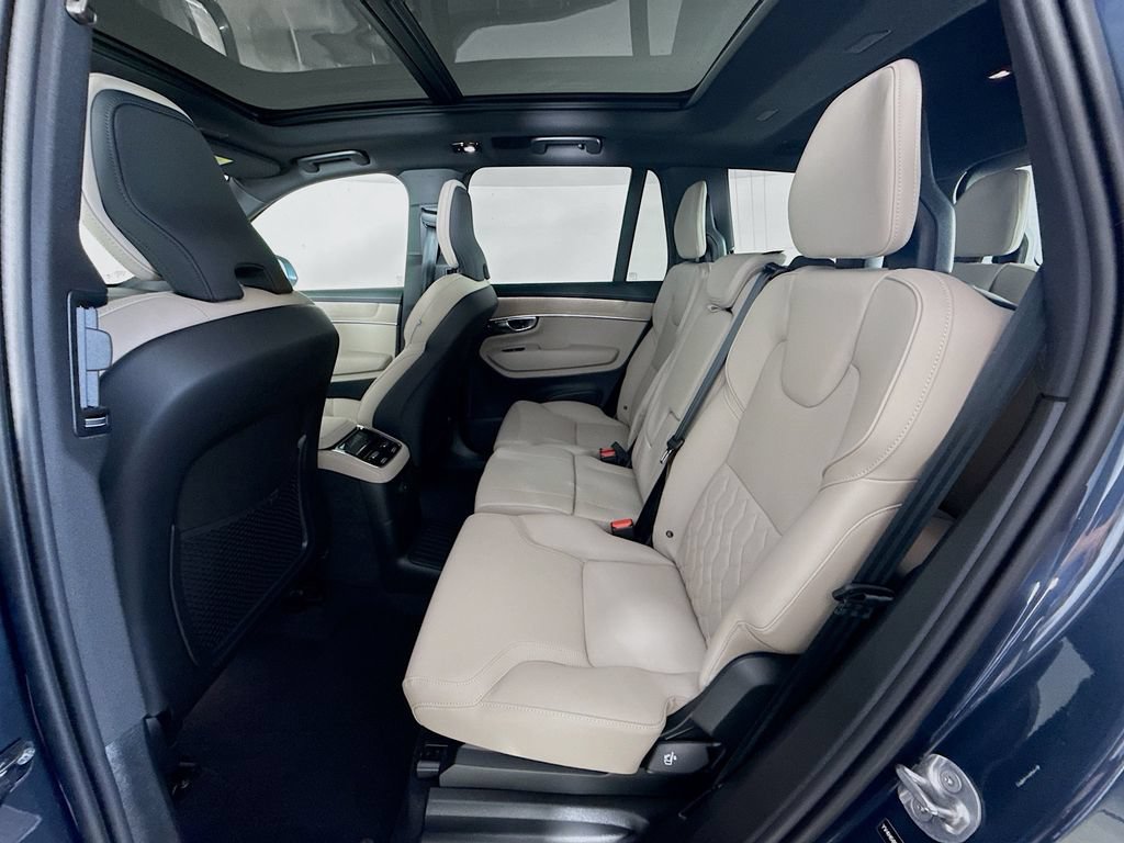 New 2026 Volvo XC90 T8 Plus w/ Protection Package Premier AWD/4WD image 26