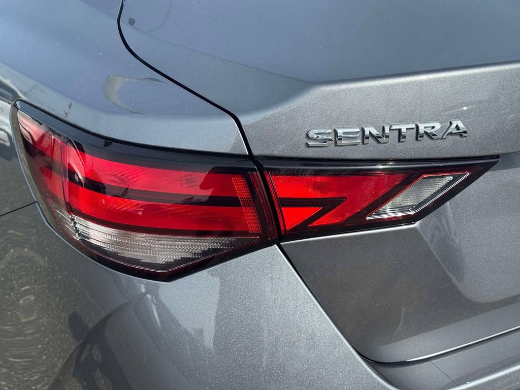 Used 2022 Nissan Sentra SV image 10