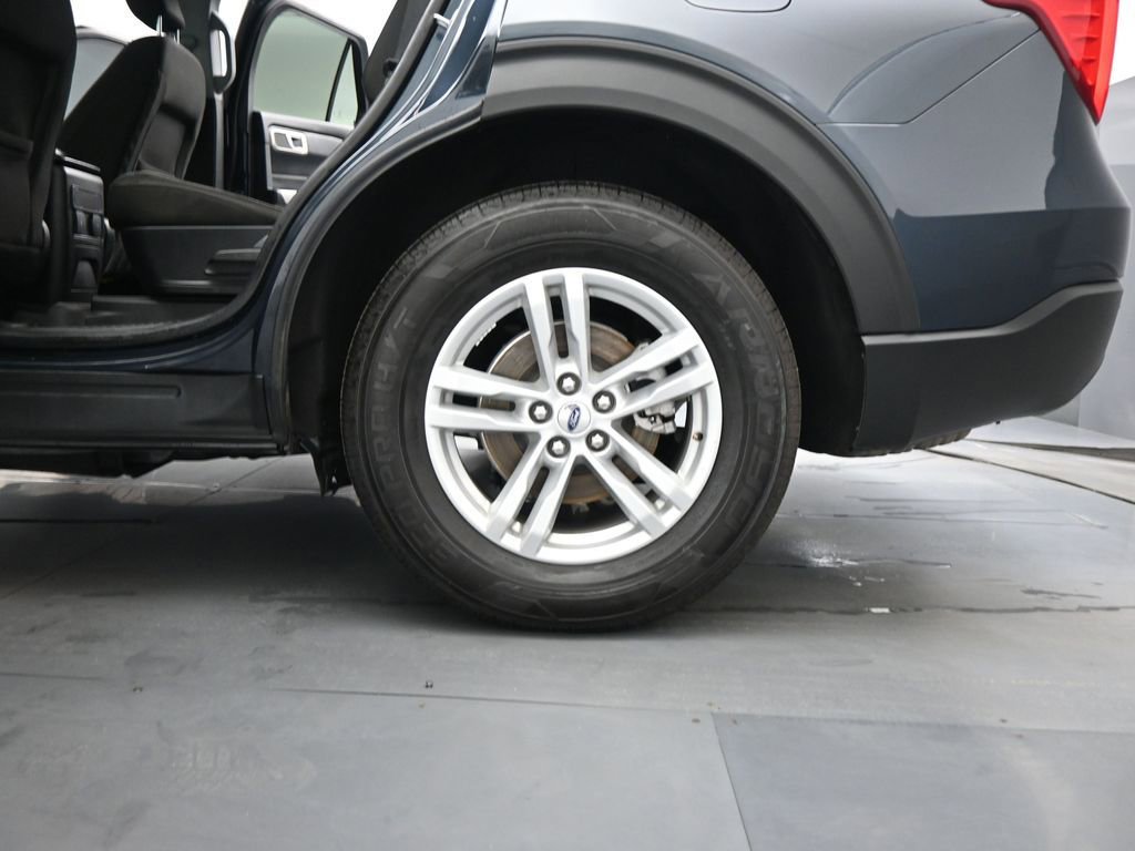 Certified 2024 Ford Explorer XLT image 21