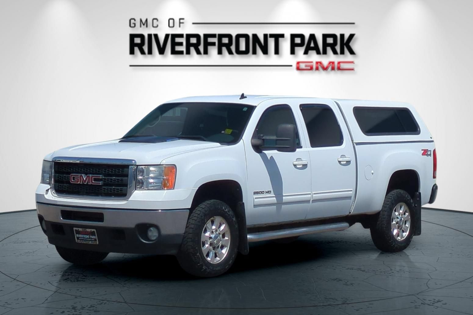 Used 2011 GMC Sierra 2500 SLT w/ SLT Convenience Package AWD/4WD image 7
