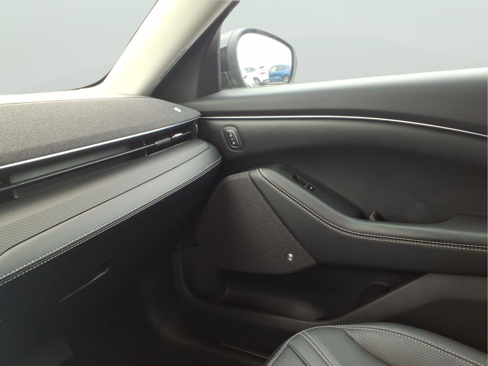 Used 2023 Ford Mustang Mach-E Premium image 21