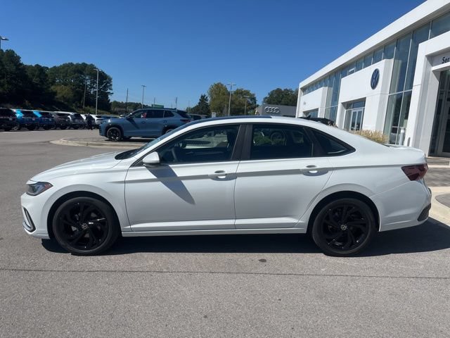 New 2026 Volkswagen Jetta SE FWD video 3