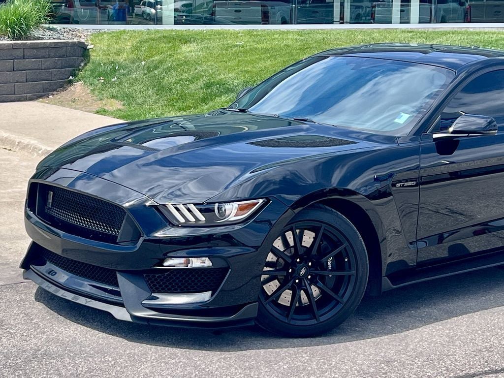 Used 2017 Ford Mustang Shelby GT350 w/ Electronics Package RWD image 2