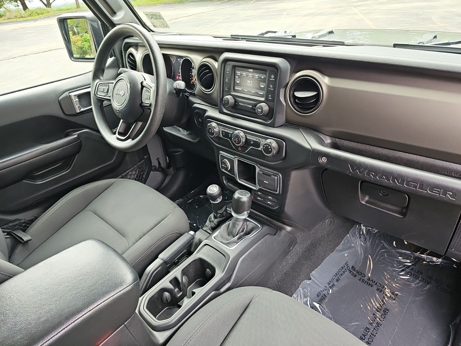 Used 2018 Jeep Wrangler Unlimited Sport AWD/4WD image 14