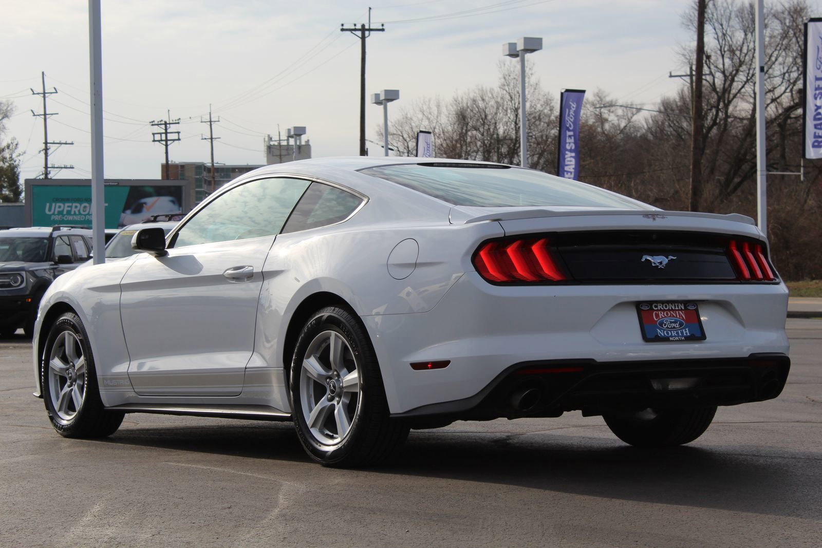 Used 2018 Ford Mustang EcoBoost image 4