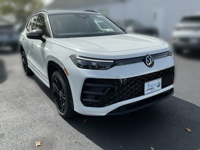 New 2026 Volkswagen Tiguan SE R-Line