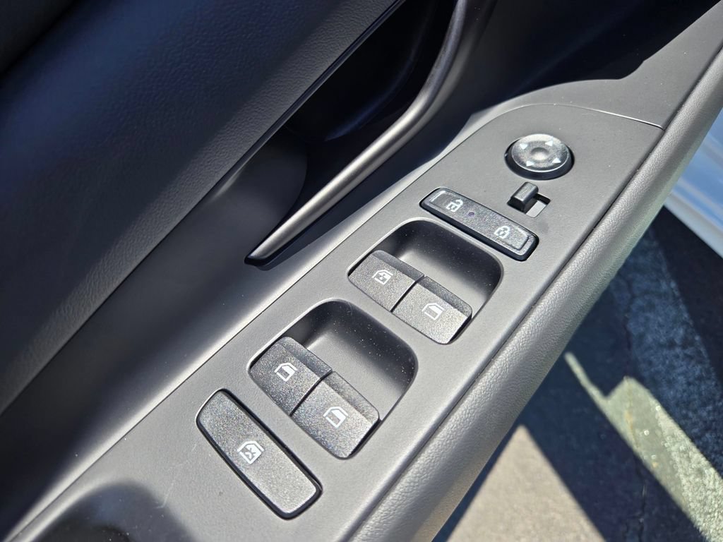 New 2026 Hyundai Elantra SEL Sport FWD image 14