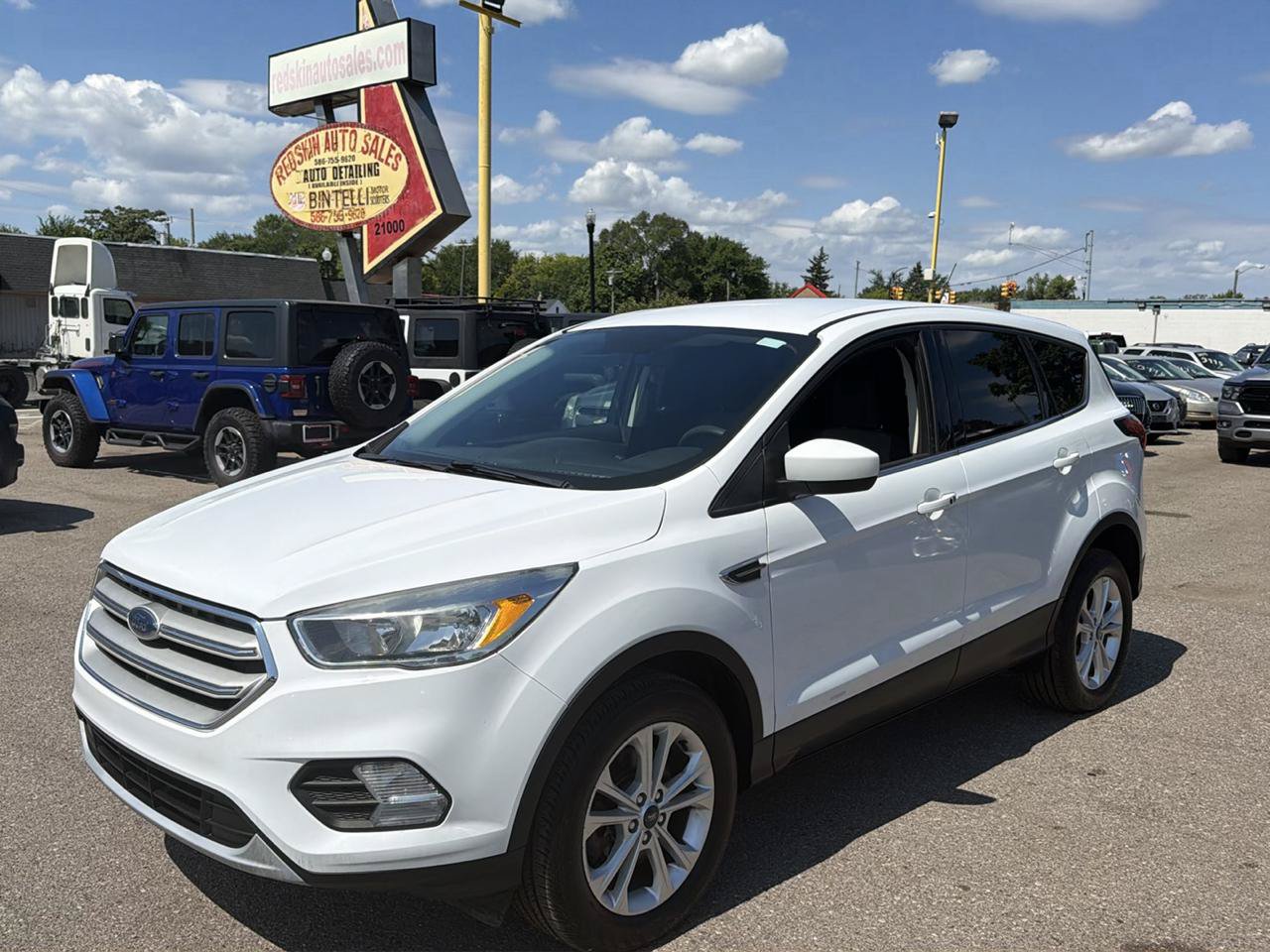 Used 2019 Ford Escape SE AWD/4WD image 2