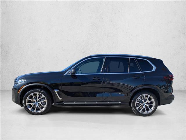 Used 2024 BMW X5 xDrive50e image 9