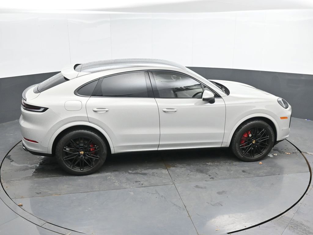Used 2024 Porsche Cayenne S image 41