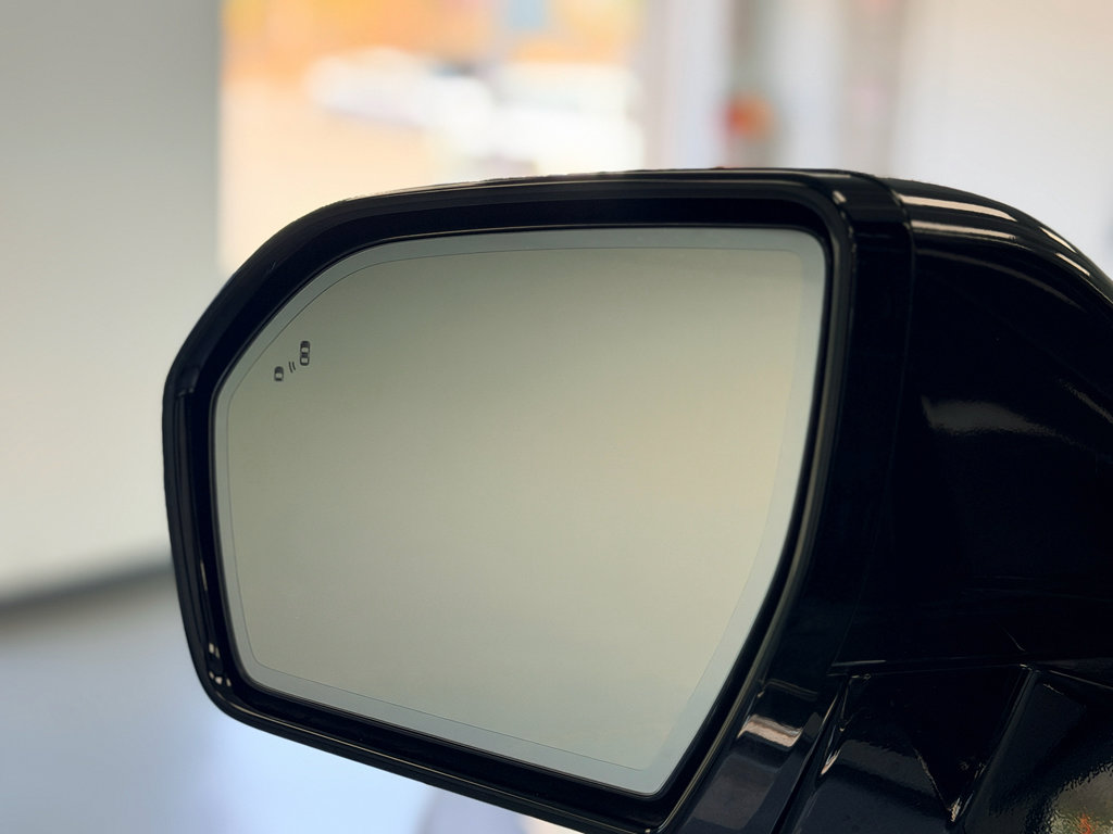 Used 2023 Lincoln Navigator L Black Label AWD/4WD image 16