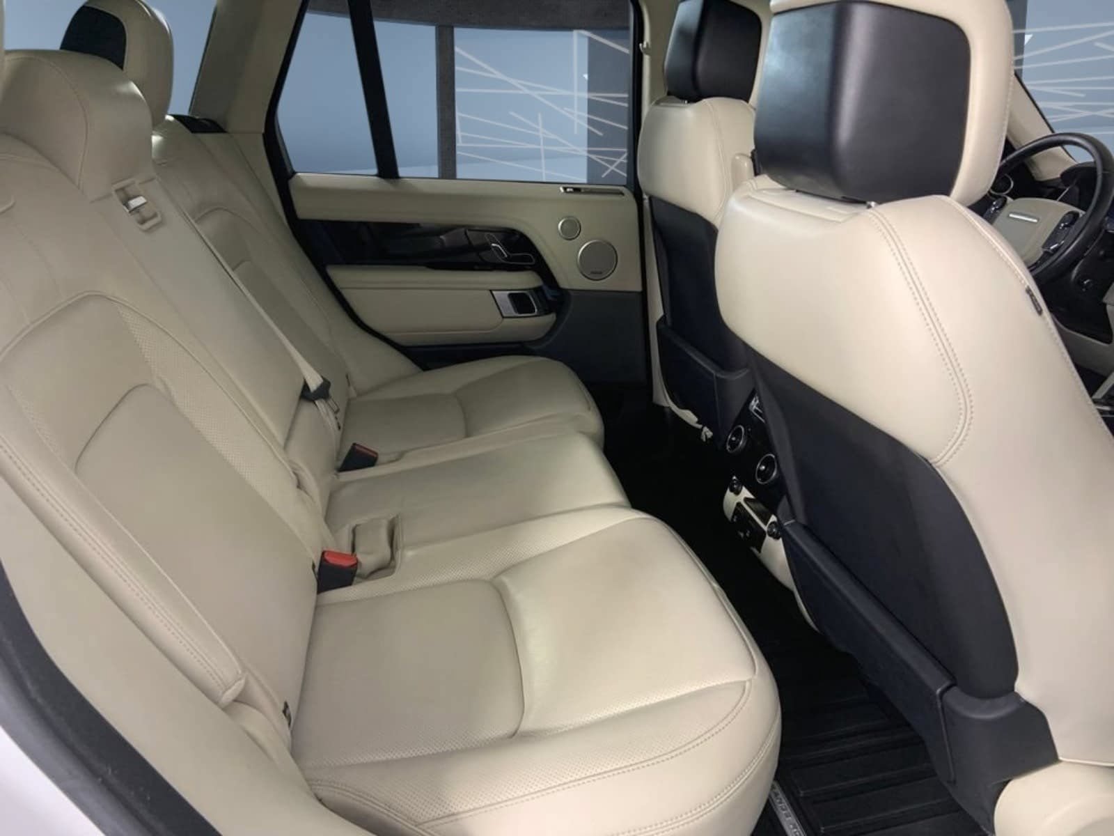 Used 2019 Land Rover Range Rover HSE AWD/4WD image 15