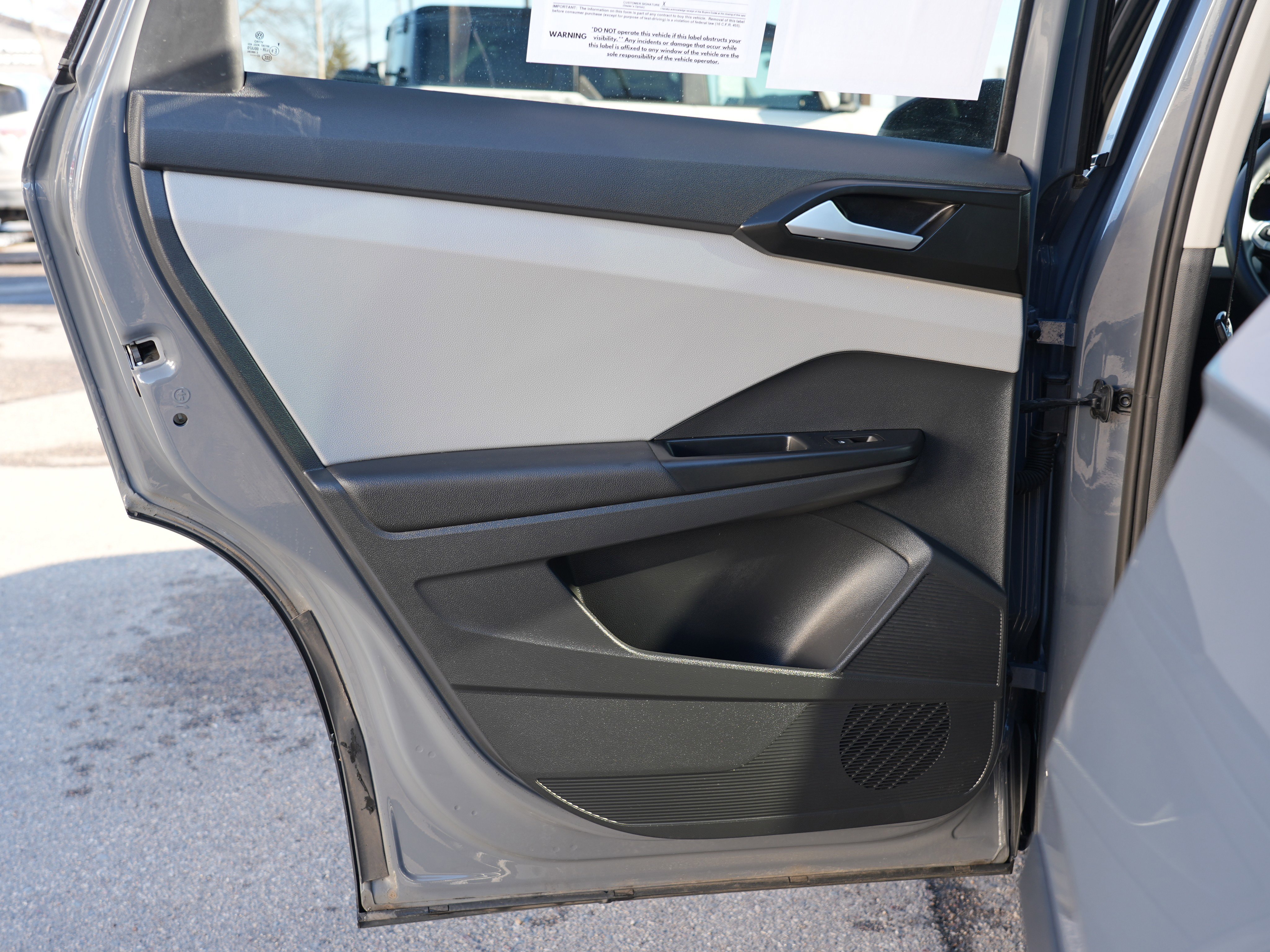 Used 2023 Volkswagen Taos SE image 21