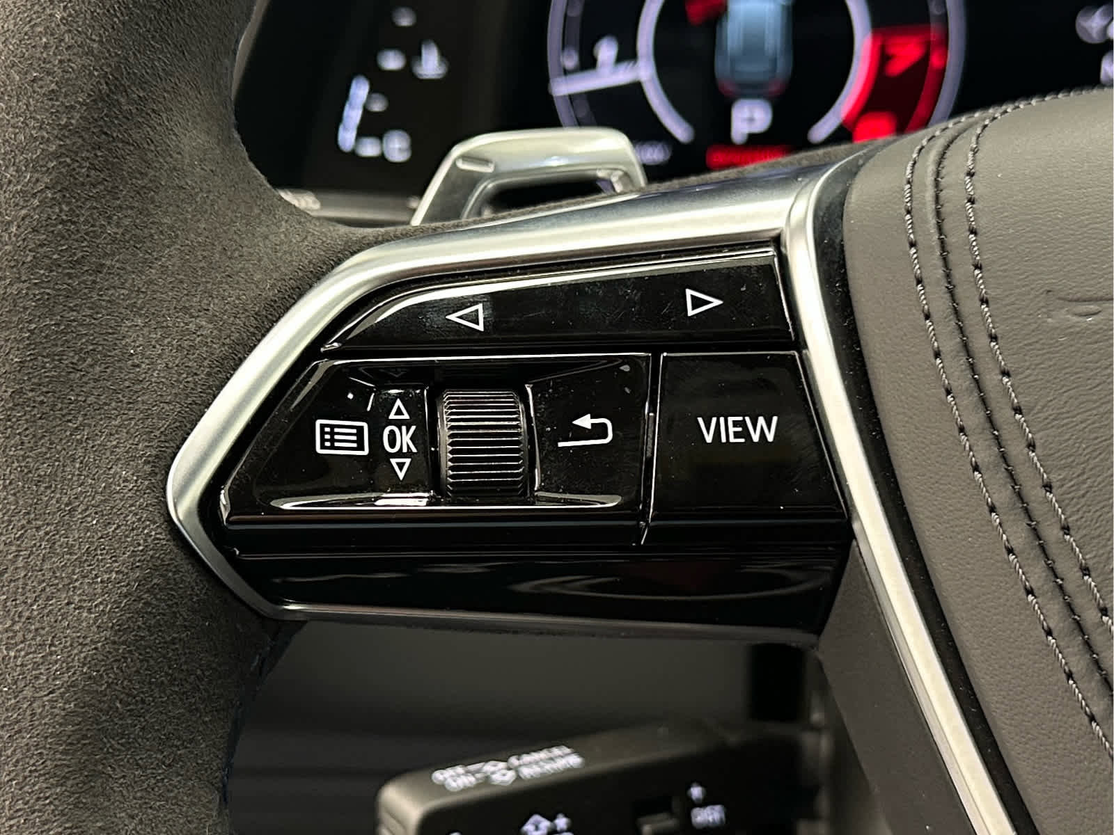 Used 2025 Audi RS 6 performance image 25