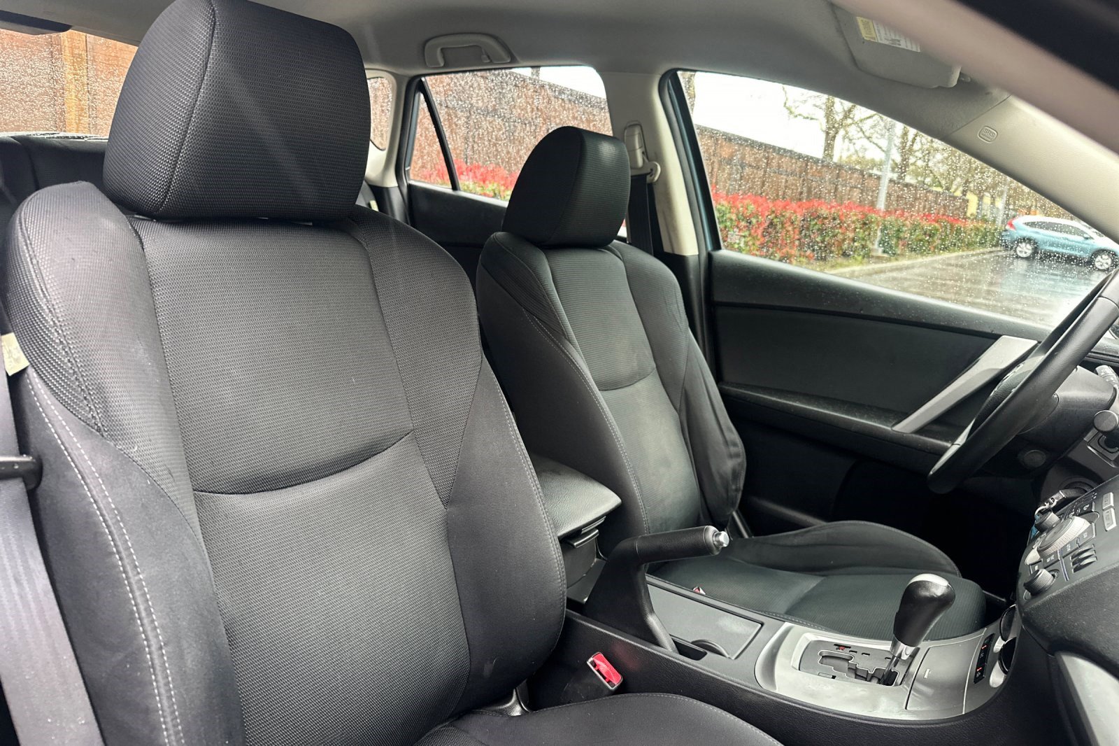 Used 2010 MAZDA MAZDA3 s Sport image 28