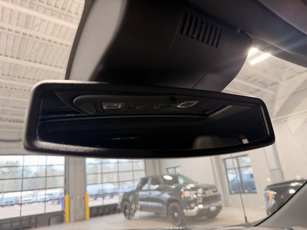 Used 2022 Chevrolet Silverado 1500 High Country w/ Z71 Off-Road Package image 46