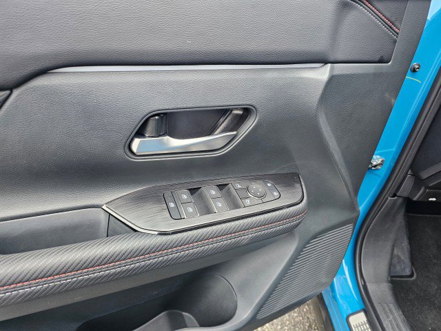 Used 2025 Nissan Kicks SR w/ SR Premium Package image 28